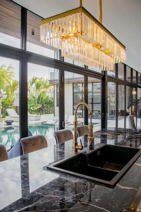 Luxury Villa Gym Pool And Gazebo Canggu