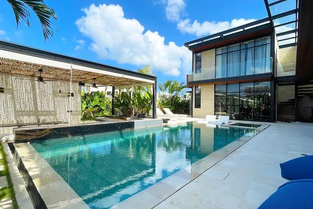 Luxury Villa Gym Pool And Gazebo Canggu